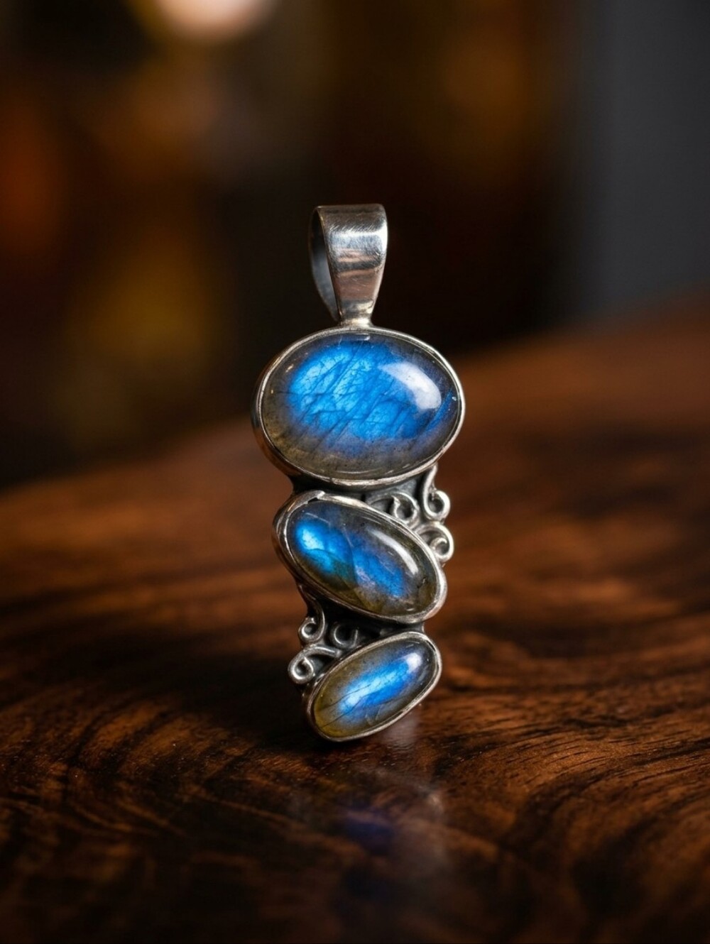 Sterling Silver Labradorite Triple Stone Pendant Blue Flash Vintage Estate Goth